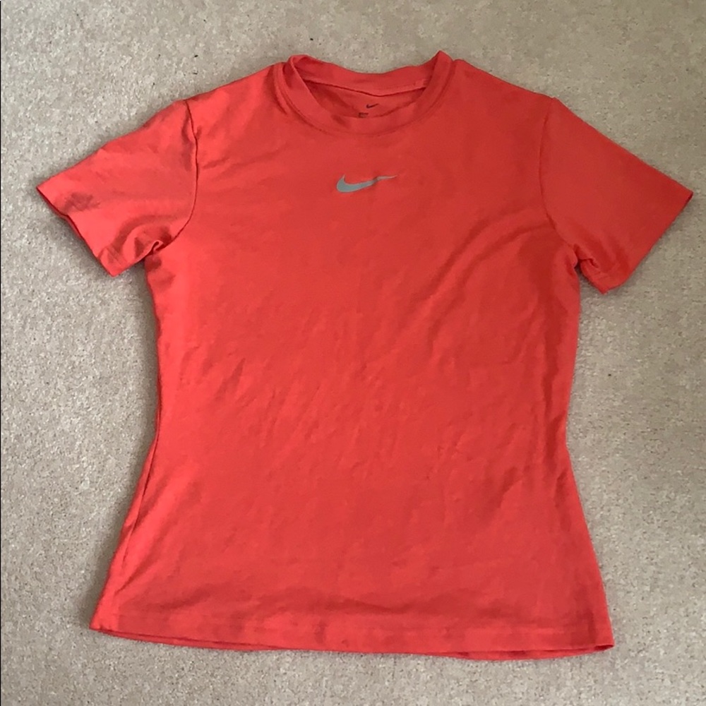 Nike T-shirt